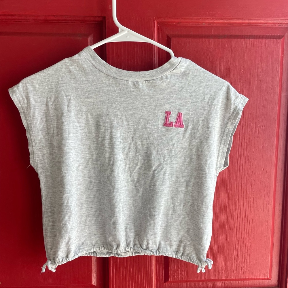 Sleeveless H&M LA tshirt